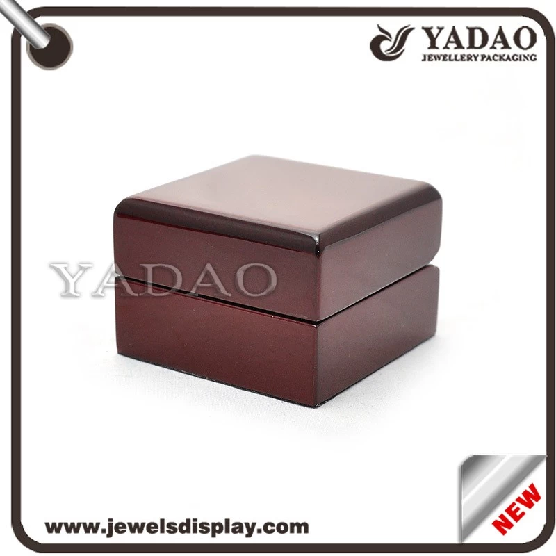 Highlight Lacquered Gloosy Wooden Box Packaging Boxes Wooden Box for Ring Packing