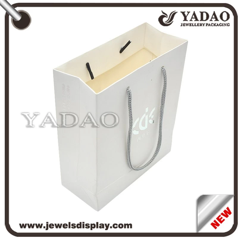 Hot selling paper jewelry shopping bag with drawstring made in China