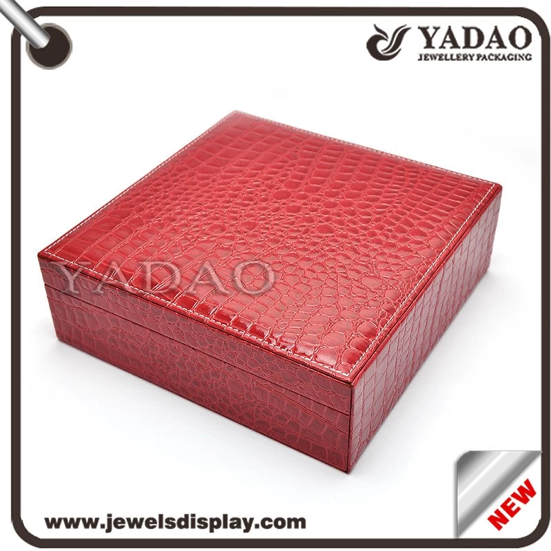 Large capacity rectangle lining leather covered locking jewelry plastic box for packaging with mirror inside