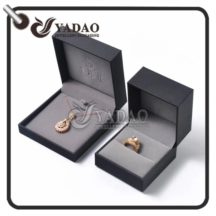 OEM/ODM plastic jewelry box for ring or pendant package made in big professional factory directly on sale.