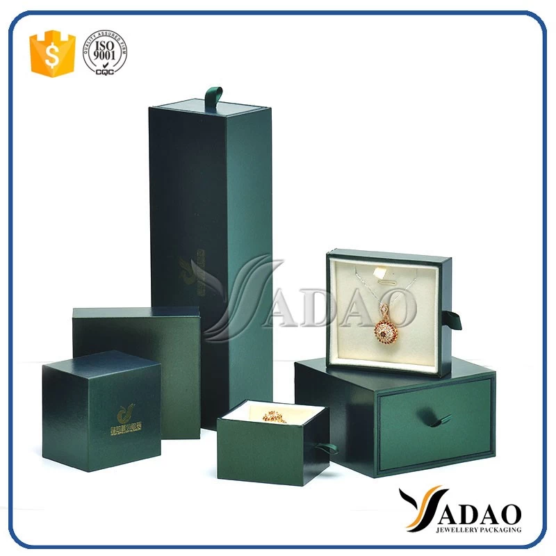 OEMODM Customize wholesale free logo plastic jewelry set include bracelet/pendant/ring/bangle/chain/earring/coin/gold bar box