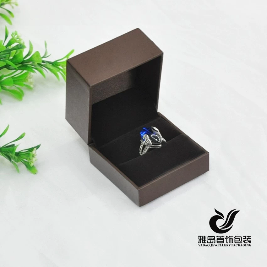 Wholesale Custom brown jewellery gift boxes with gold hot stamping logo and velvet insert custom leatherette paper jewelry box