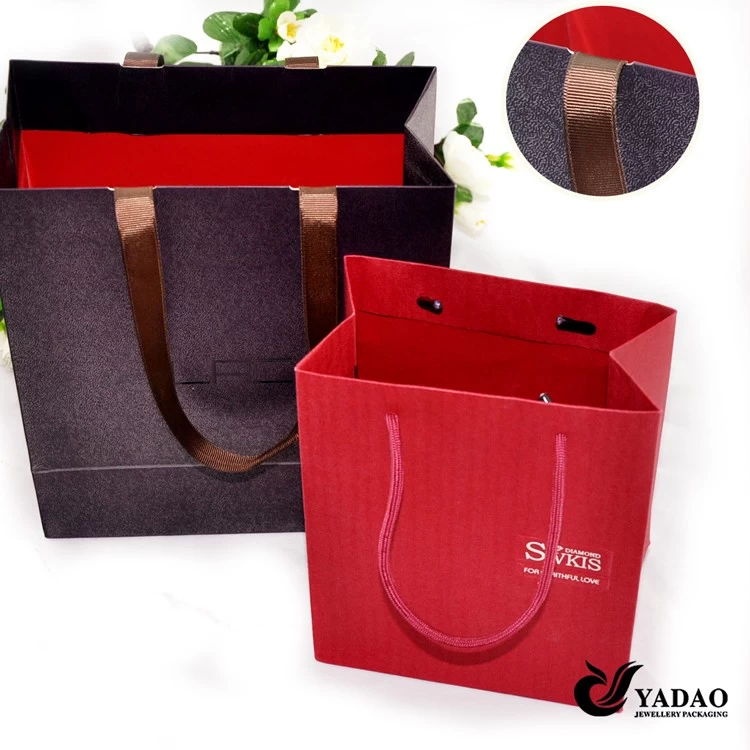 Wholesale Newest high quality Supply  Customized paper jewellery packaging bags,paper gift bags ,paper shopping bags OEM offered