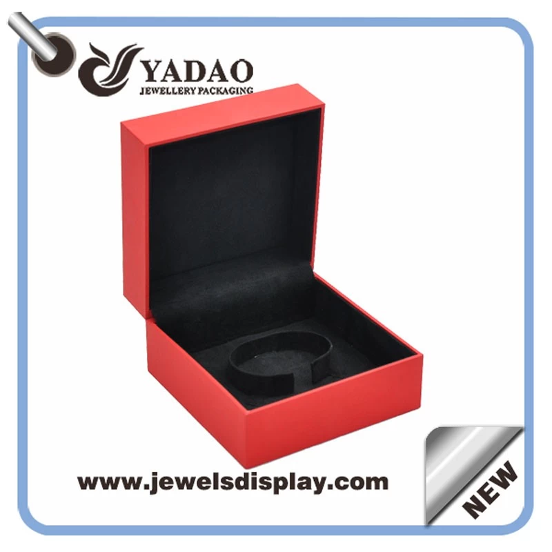 Wholesale custom plastic covered with red leatherette paper bracelet jewelry cases for shop counter and window exhibitor bangle box
