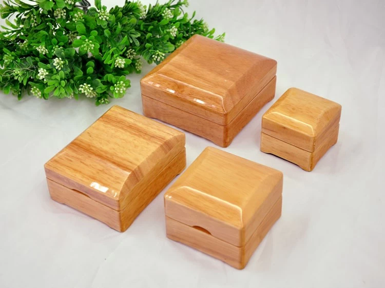 Wooden jewelry RING display BOXES for woman jewelry from China manufacturer