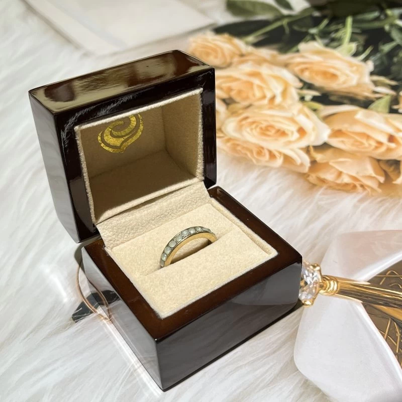 YADAO Classic Wooden Box Jewelry Ring Box Customization for Jewelry Brand With Silk Printing Logo acabado