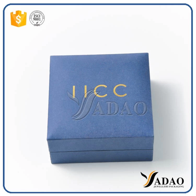 comfortable nice shape high quantity based on competitive price soft color velvet inside frame plastic box