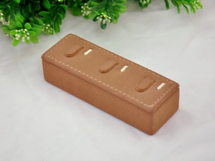 high quality pu leather wooden jewelry display holder for three ring display offered by chinese manufacturer