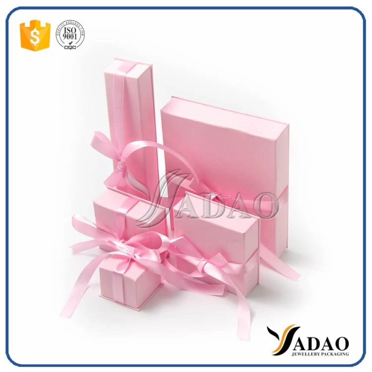 unique custom wholesale handmade pink cardboard paper box with hot stamping logo earring box/ ring box /necklace box