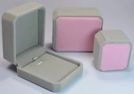 velvet cover plastic box customize finish jewelry box pendant jewels packaging box plastic high quality