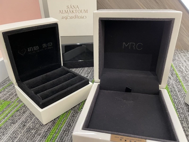 wooden box series customize lacquer painting jewelry packaging box ring/earring/bangle/bracelet brand logo printed 