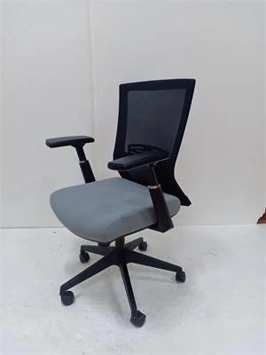 Newcity 1513B-1 经济型网椅高品质定制旋转升降网椅行政网椅中背网椅供应质保5年中国佛山
