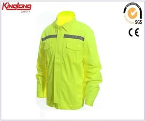 China Cheap price yellow color work wear high visbility  jacket,hi'vis  men's safety jacket manufacturer