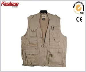 China China Wholesale khaki vest with no sleeve, multi pockets mens working vest manufacturer