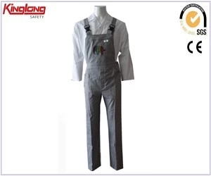 Čína Klasický styl světle šedé 100% bavlněné pracovní oděvy s náprsenkou, vysoce kvalitní kombinézy s náprsenkou z Číny výrobce