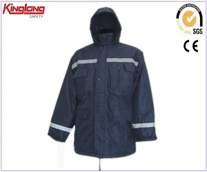 Čína Pánská zimní bunda pro bezpečnost práce, pánská profesionální zimní bunda s reflexní ochranou výrobce