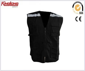 China New arrival high quality no sleeves vest, spring style chest pockets vest fabricante