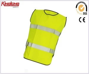 China Popular spring style no sleeves yellow vest, reflective tapes mens safety vest manufacturer