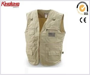 China Popular style high quality multi pockets vest,custom logo sleeveless cargo vest manufacturer
