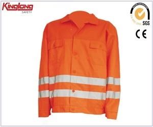 porcelana Venta al por mayor de ropa de trabajo de alta calidad para hombre, proveedor de China, chaqueta de trabajo de tela de algodón fabricante
