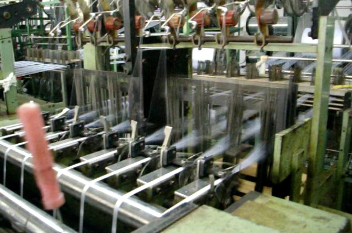 Polyester Boning Production