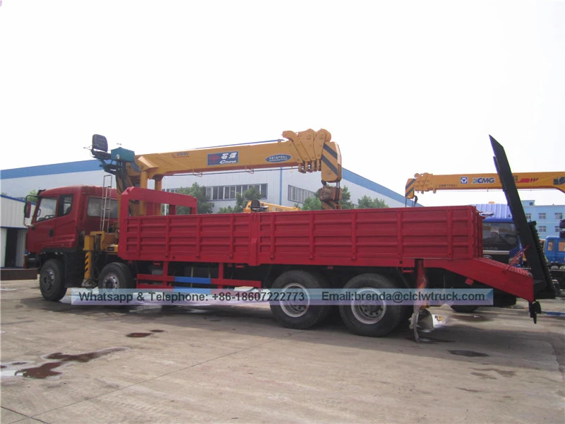 10-12 طن شوفنغ 8*4 شاحنة بوم بومب متداخلة مثبتة على رافعة