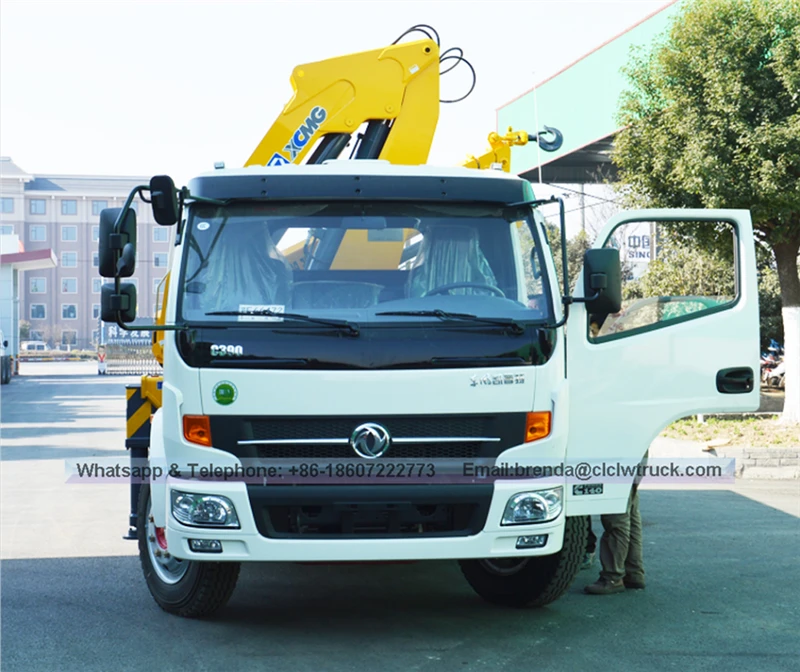 4 ton 4 * 2 DFAC Lorry Folding Crane China Manufacturer