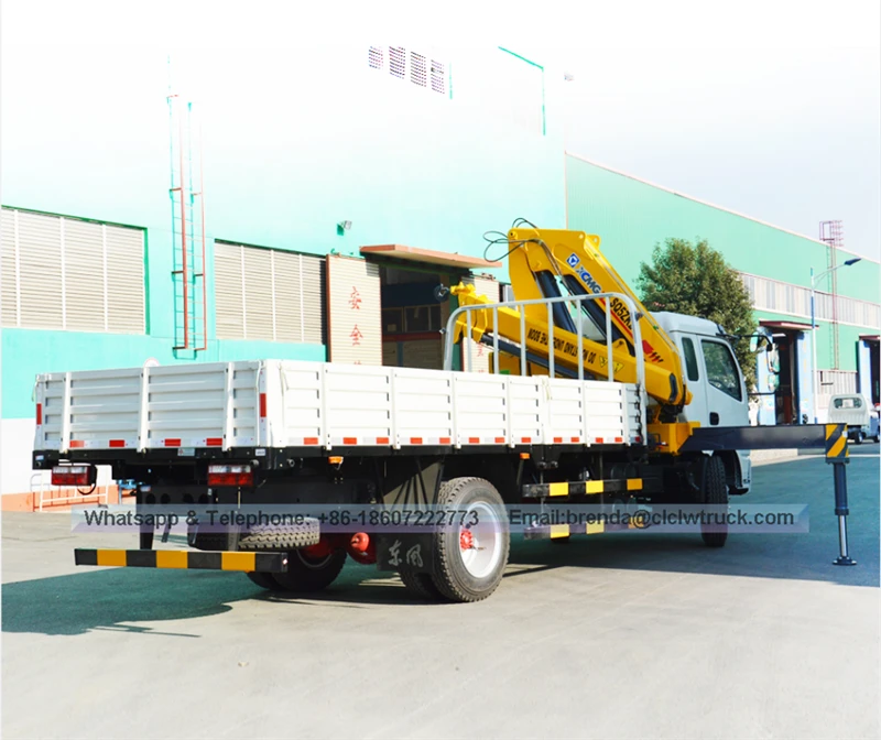 4 ton 4 * 2 DFAC Lorry Folding Crane China Manufacturer