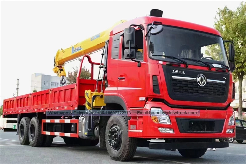 6x4 डोंगफेंग Kinland 12 टन लारी पर कसा हुआ क्रेन