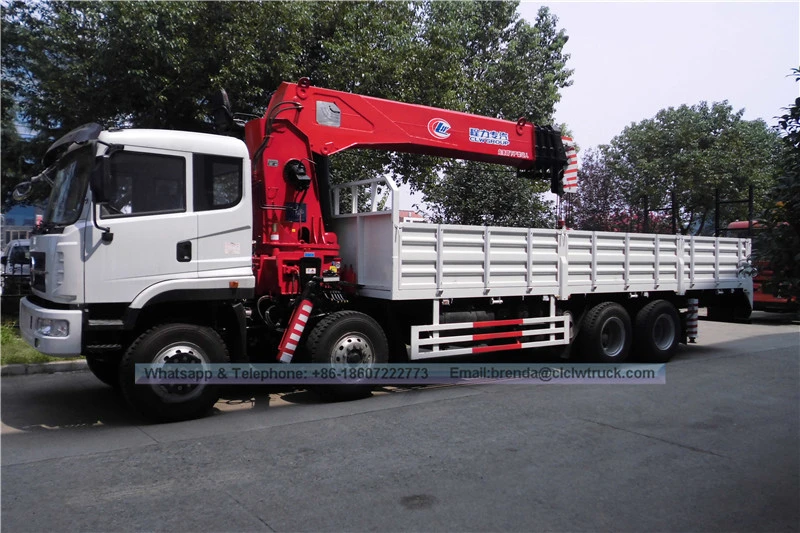 8x4 flatbed ट्रक पर चढ़कर क्रेन चीन निर्माता
