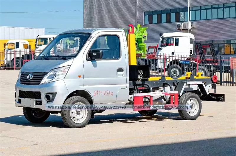 Brand new 4x2 Changan 3 cubic meter mini hook arm lifting garbage truck, 3CBM detachable garbage truck