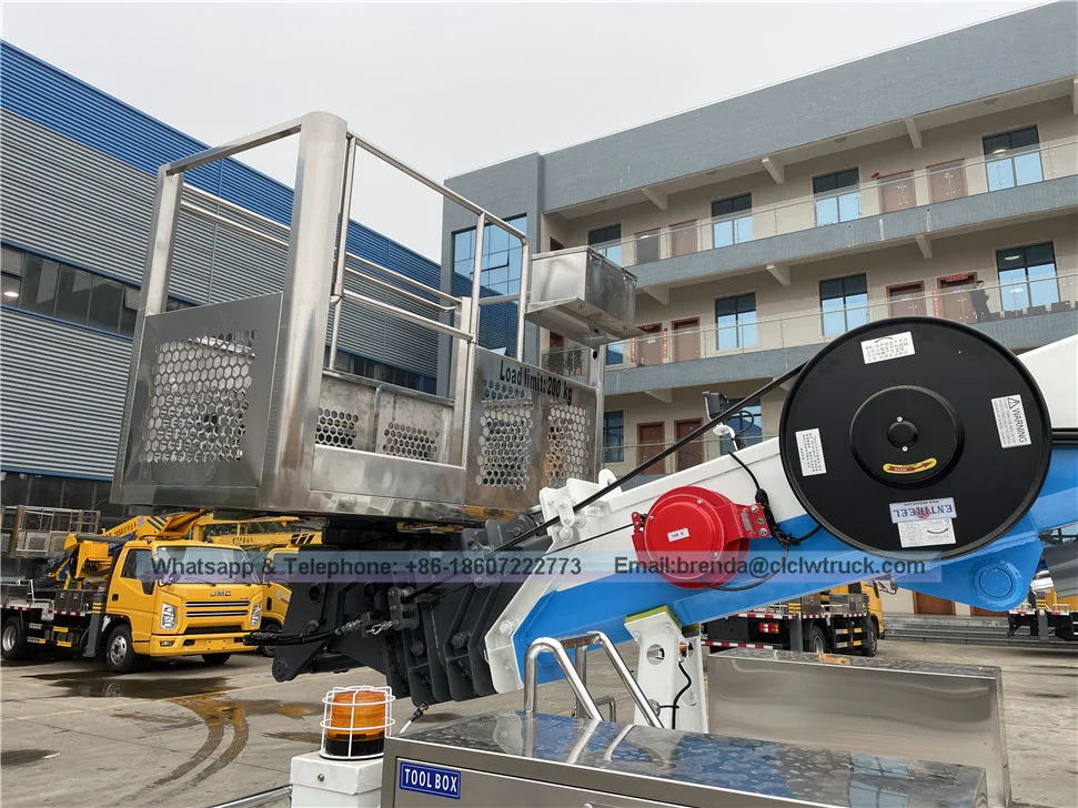 الصين شاحنة عمل منصة جوية 20 م 23 م 25 م 27 م 28 م 30 م ذراع مستقيم شاحنة قفص هوائي هيدروليكي