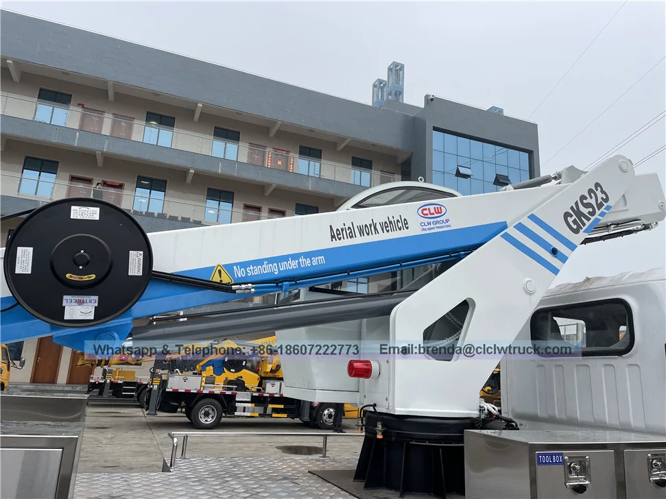 الصين شاحنة عمل منصة جوية 20 م 23 م 25 م 27 م 28 م 30 م ذراع مستقيم شاحنة قفص هوائي هيدروليكي
