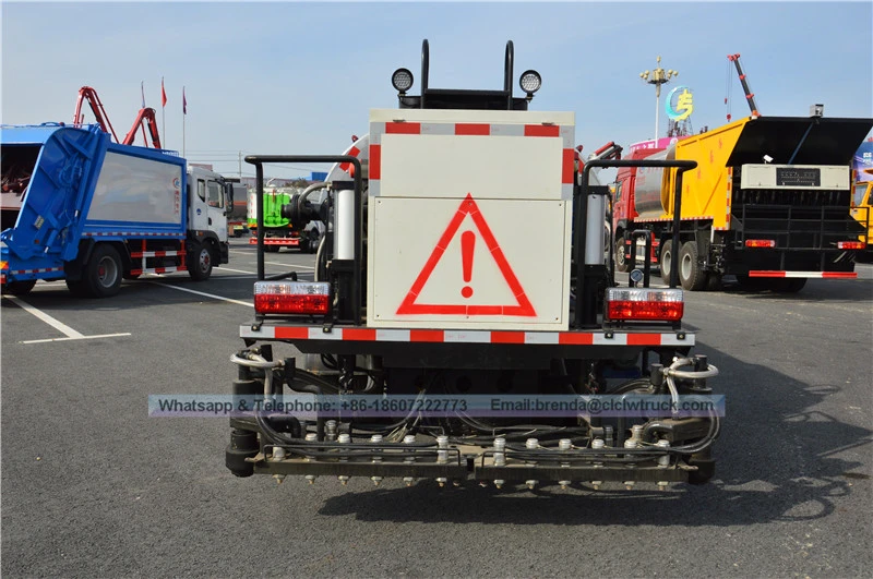 Trung Quốc Sản xuất bê tông nhựa đường Maintainer, DFAC Asphalt Sprayer Nhà cung cấp ở Trung Quốc, 4000 Lít Bitum phân phối Nhà cung cấp