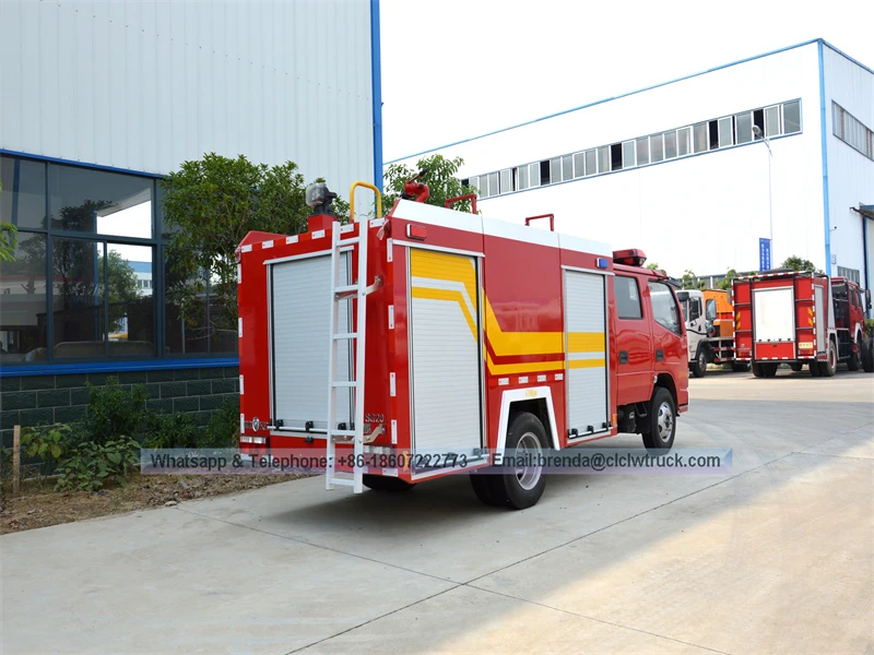 DFAC 4x2 Nhà sản xuất ban đầu xe tải chữa cháy với tàu chở nước 2000L