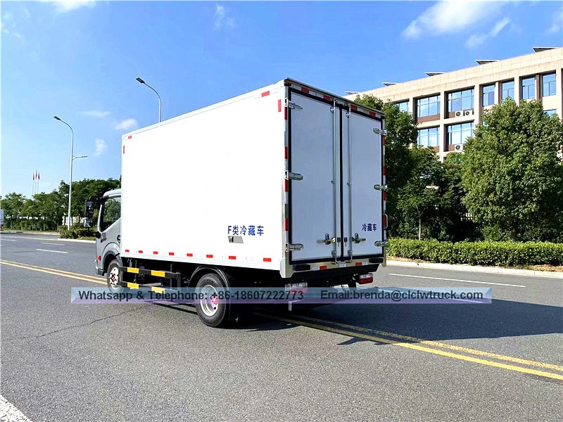 DFAC 5-6 Ton meat hook refrigerator truck