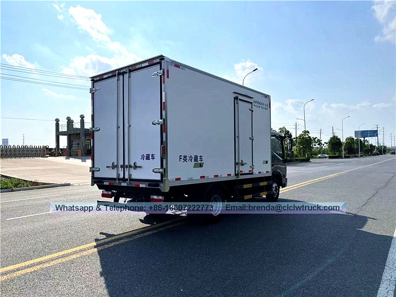 DFAC 5-6 Ton meat hook refrigerator truck