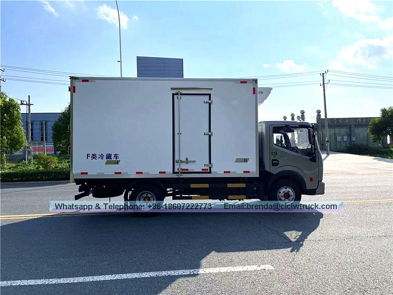 DFAC 5-6 Ton meat hook refrigerator truck