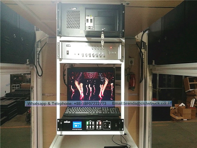 Dongfeng 4*2 mobile LED truck