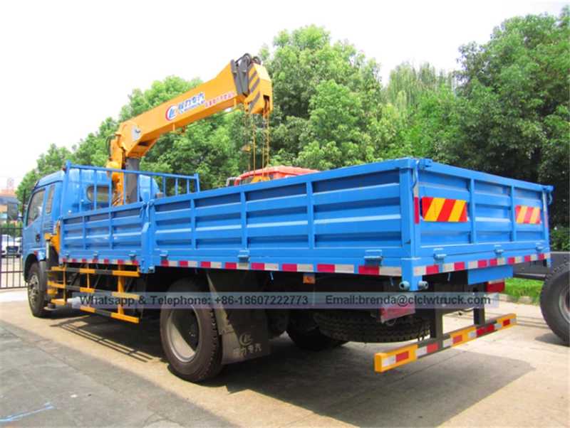 Dongfeng 4000 kgs Truck Mounted XCMG Crane, China Truck Mounted Crane Manufacturer