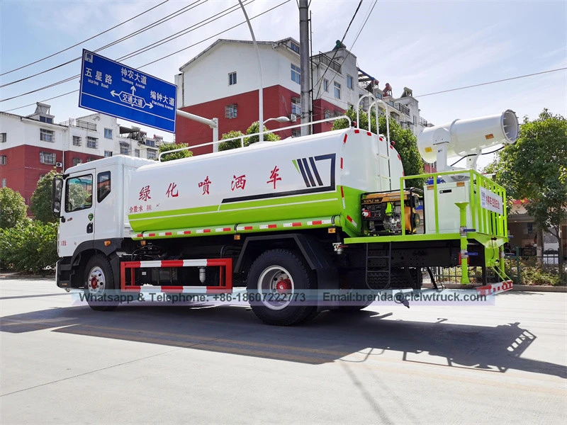 Dongfeng 4x2 12000liters水车