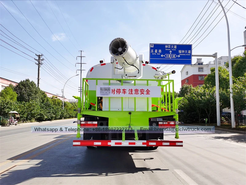 Dongfeng 4x2 12000liters水车