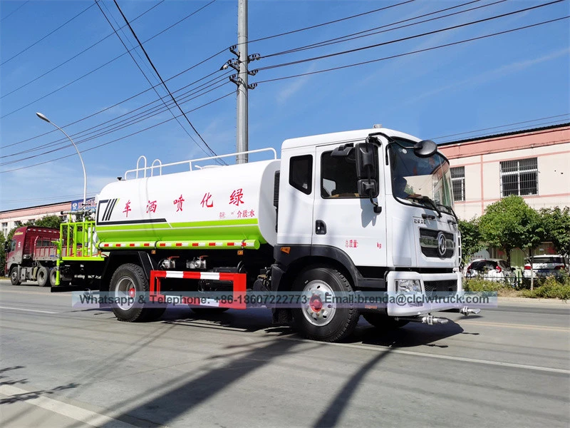 Dongfeng 4x2 12000liters水车
