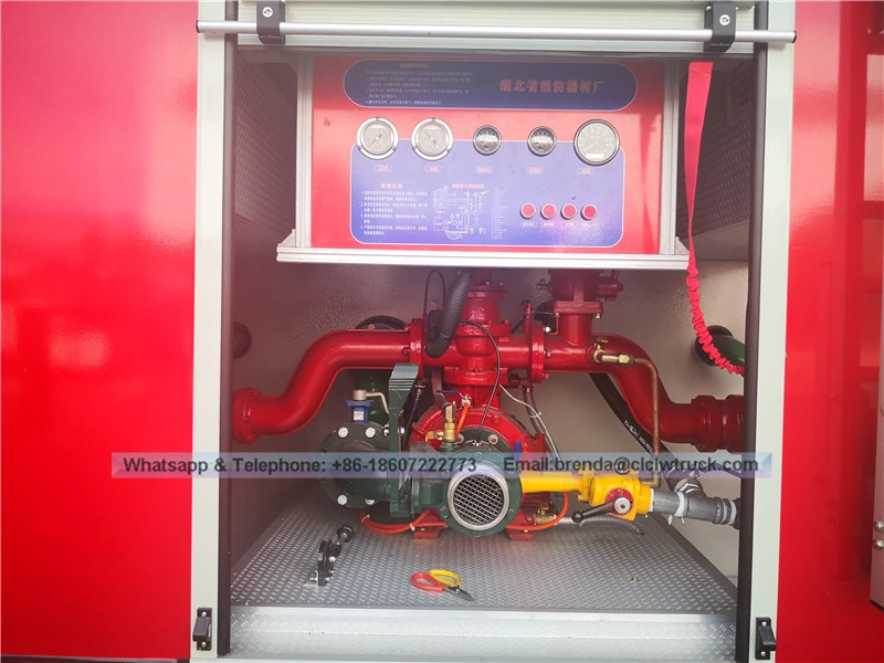 Japanese Isuzu Water Tank Fire Truck na may 3 CBM Water Tank