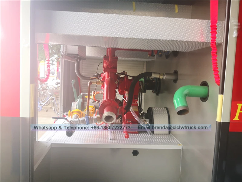 Japanese Isuzu Water Tank Fire Truck na may 3 CBM Water Tank