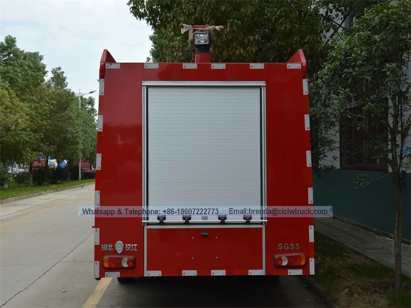 Dongfeng Fire Truck Water ความจุ 5000liter, Fire Fighting Truck Foam Papage 2000Liter, Fire Fighting Truck ราคาจีน