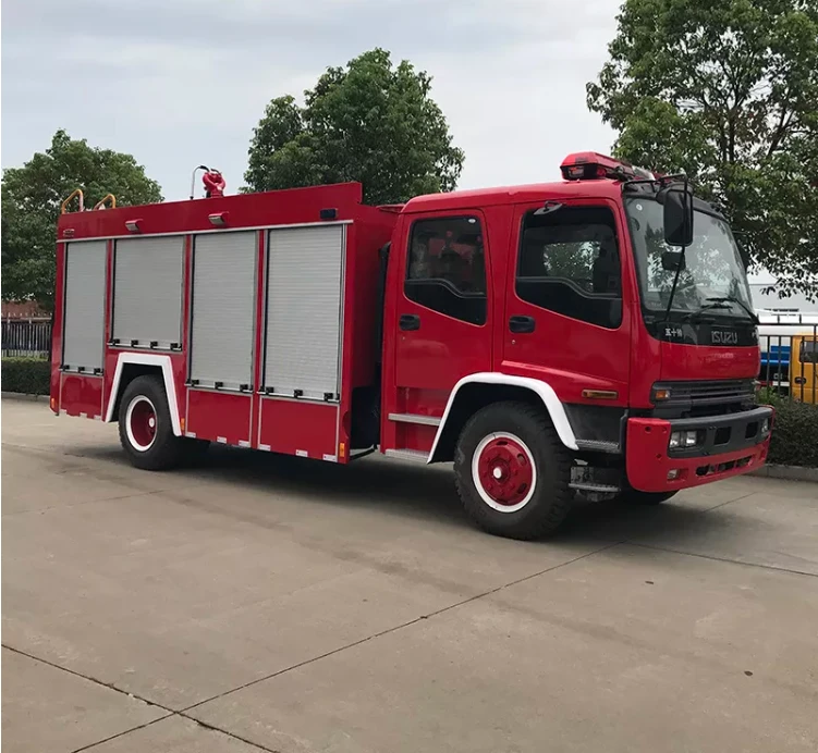 Isuzu de bonne qualité 8 tonnes diesel mousse de mousse d'eau de pompier à vendre aux Philippines