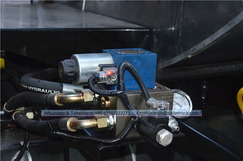 HOWO 12cbm Asphalt Distributor truck