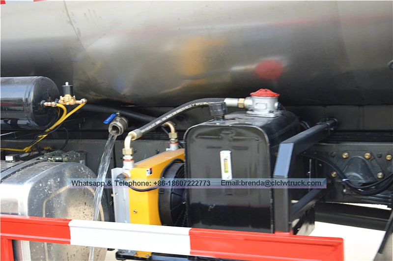 HOWO 12cbm Asphalt Distributor truck