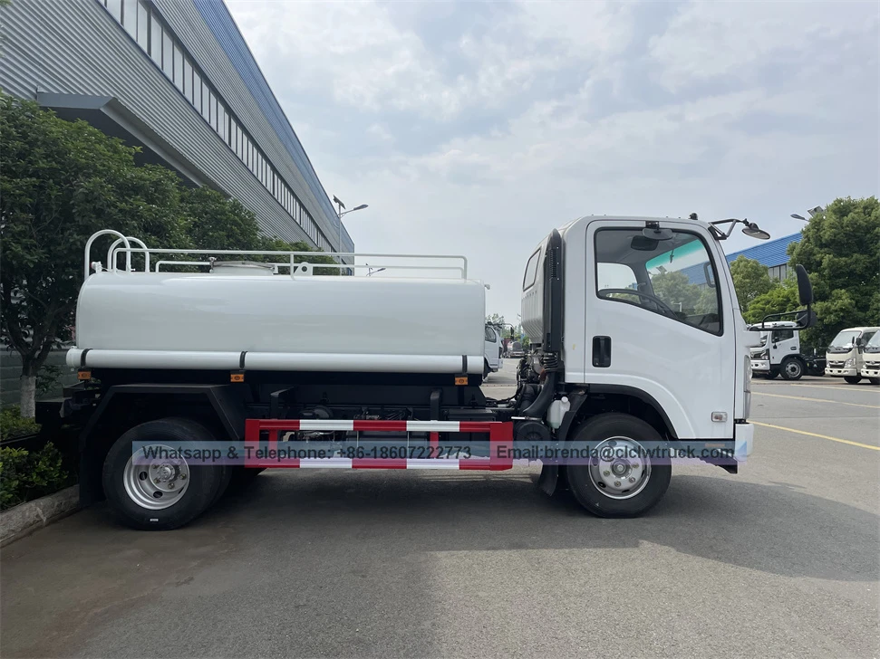 ISUZU clean water tank truck